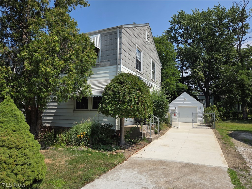 1501 E 248th Street