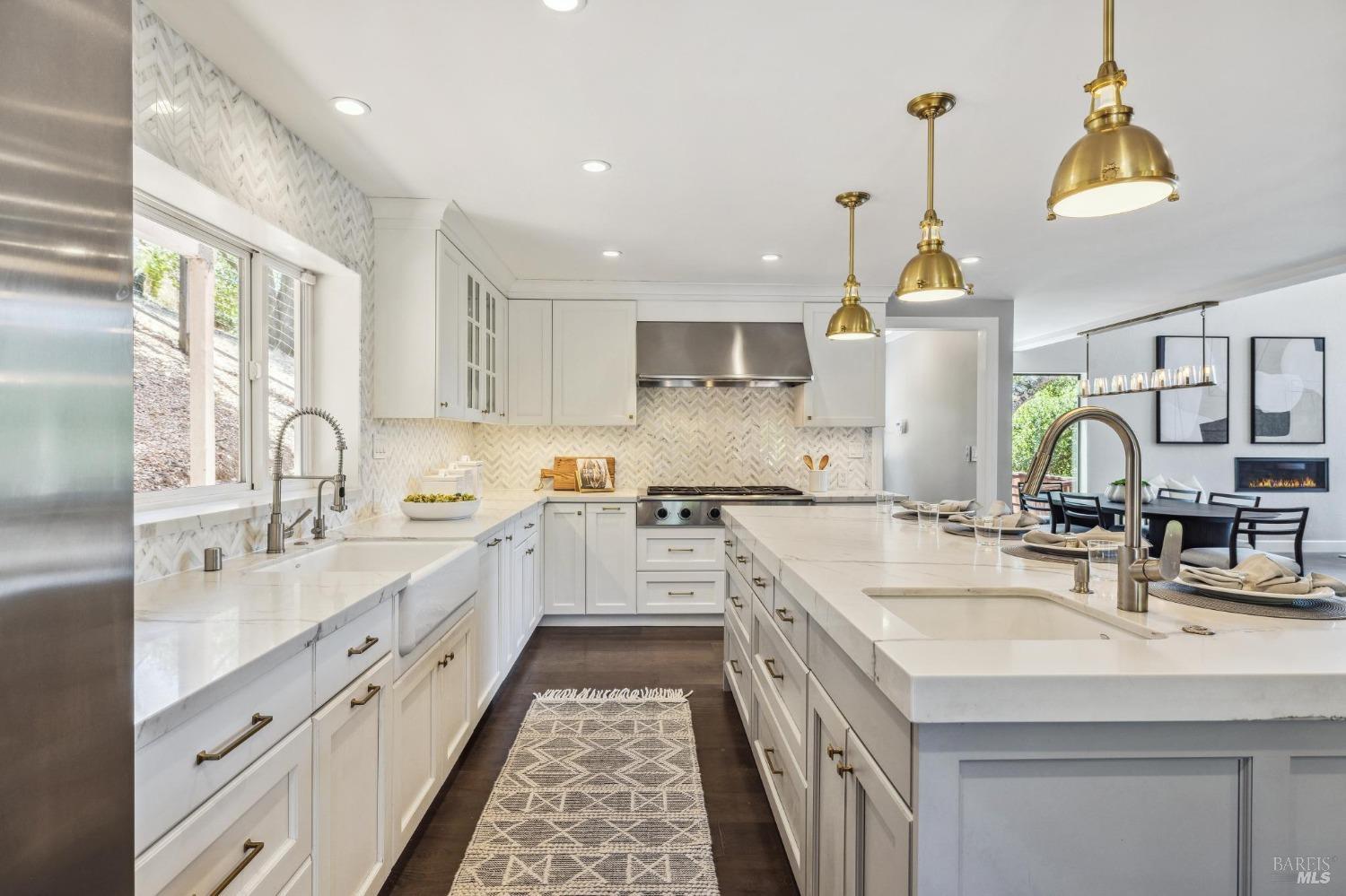 Privacy and Views in Desirable Indian Valley