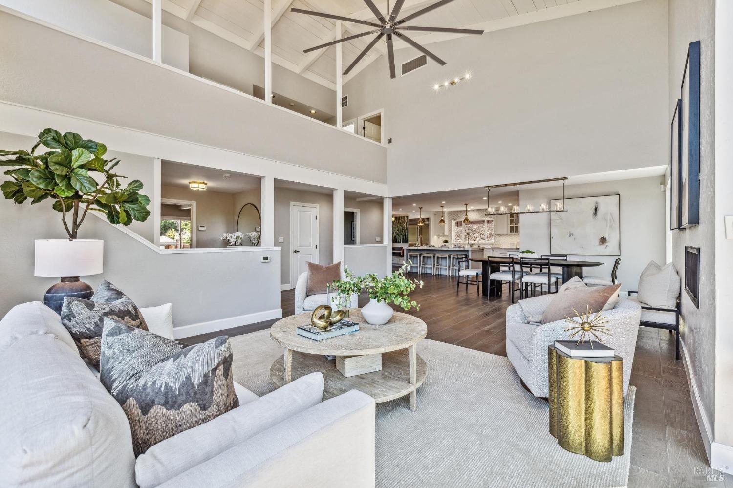 Privacy and Views in Desirable Indian Valley