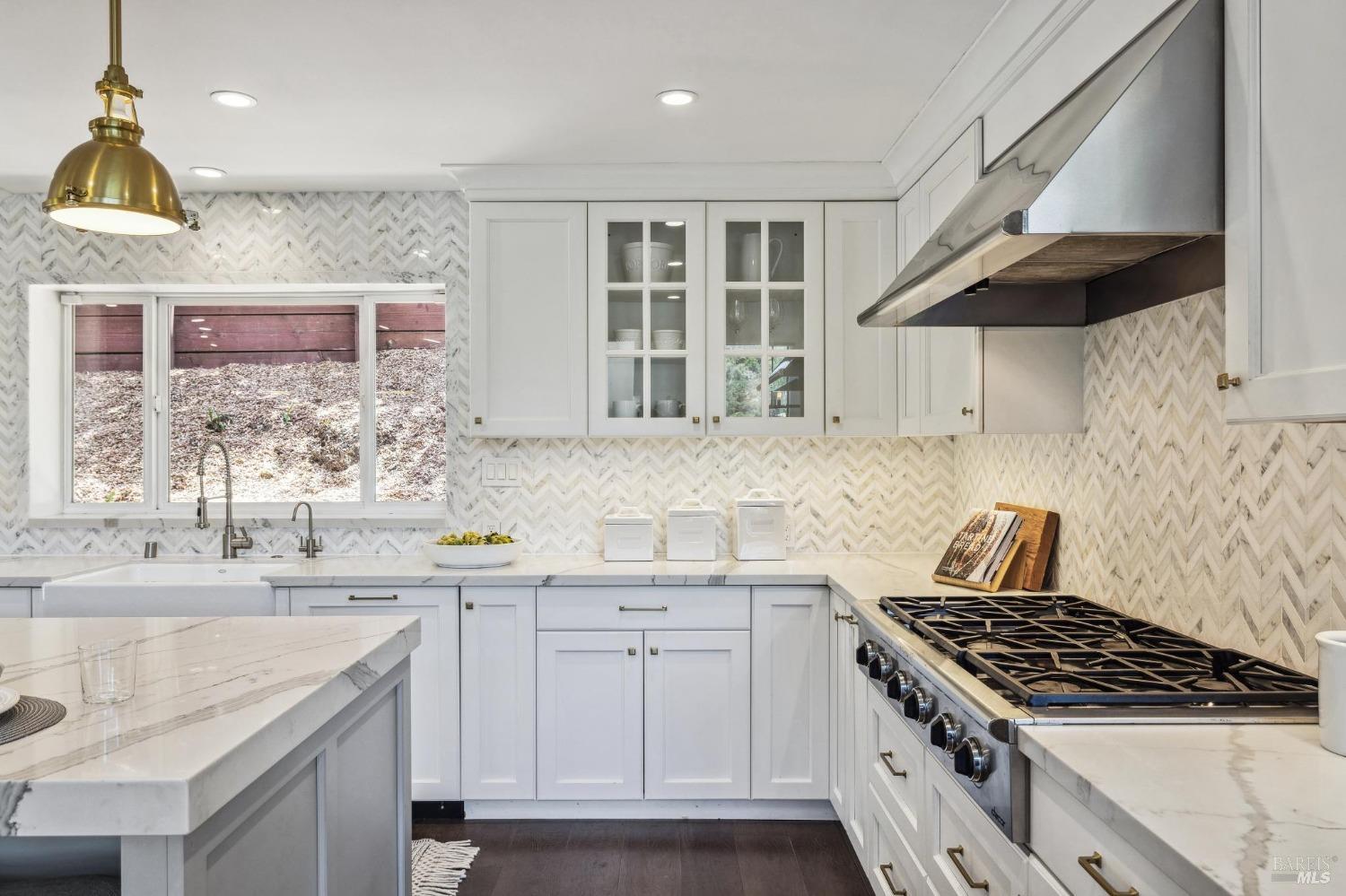 Privacy and Views in Desirable Indian Valley