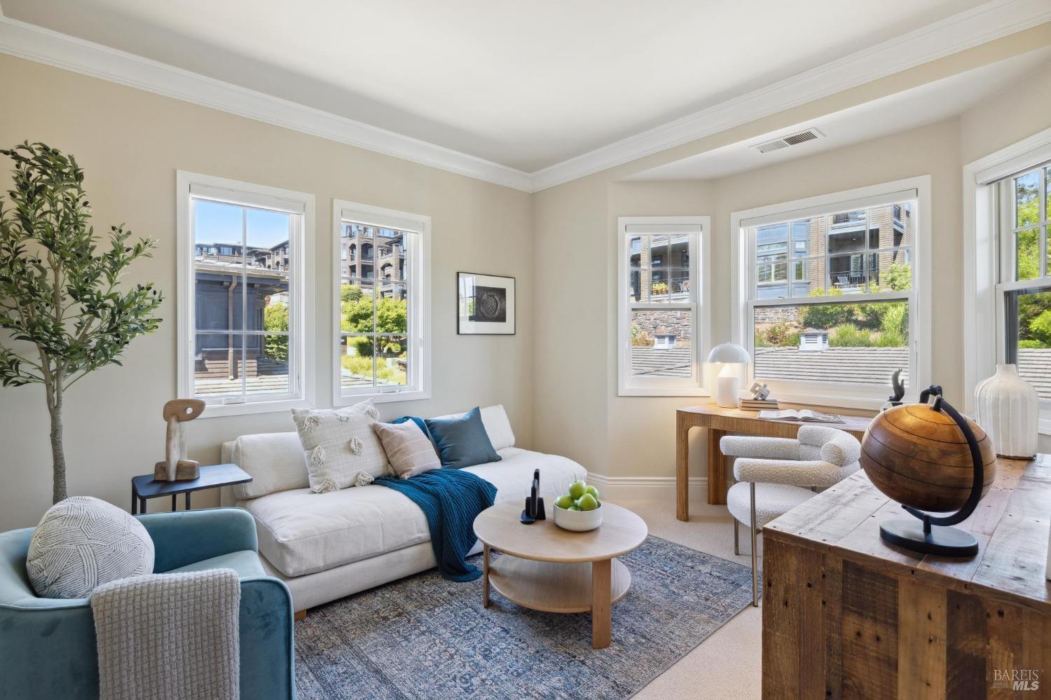 Breathtaking, Waterfront Views on Richardson Bay