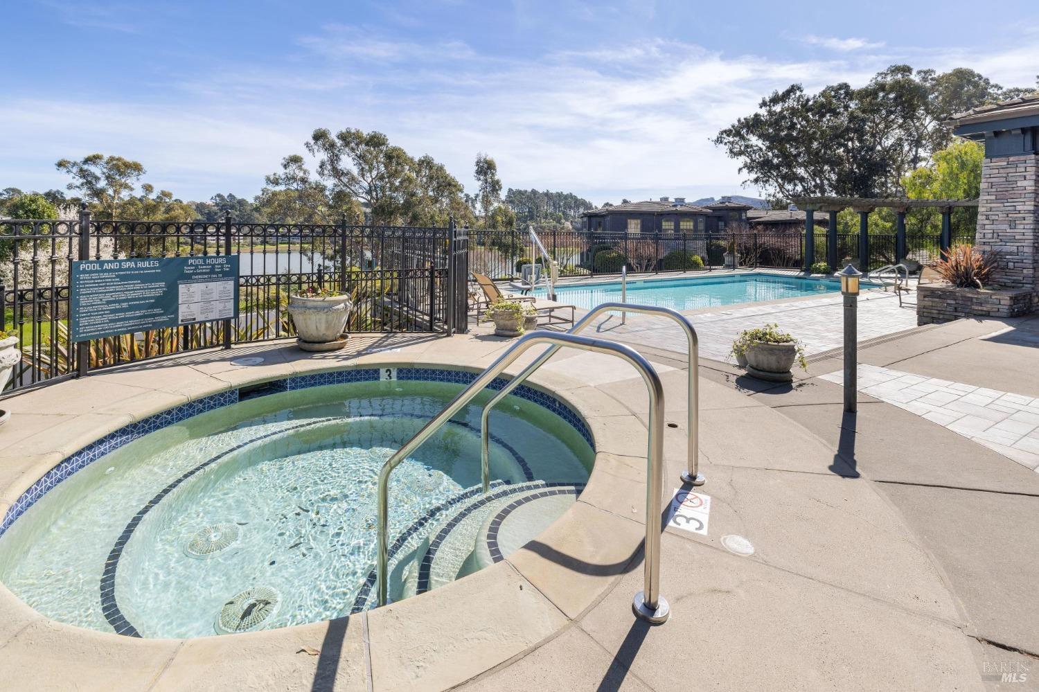 Breathtaking, Waterfront Views on Richardson Bay