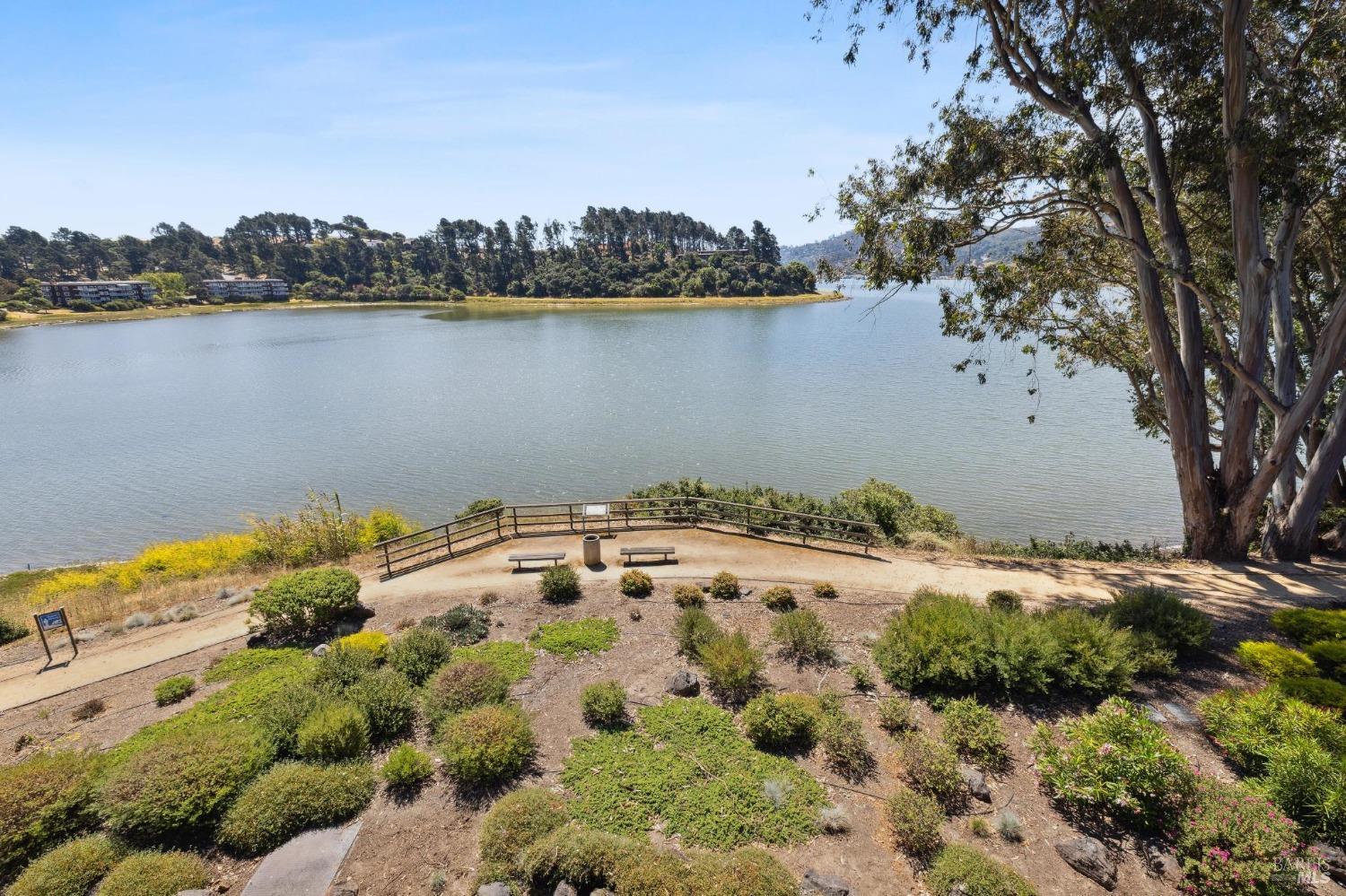 Breathtaking, Waterfront Views on Richardson Bay
