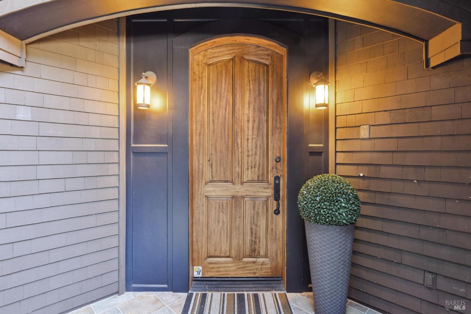 Breathtaking, Waterfront Views on Richardson Bay