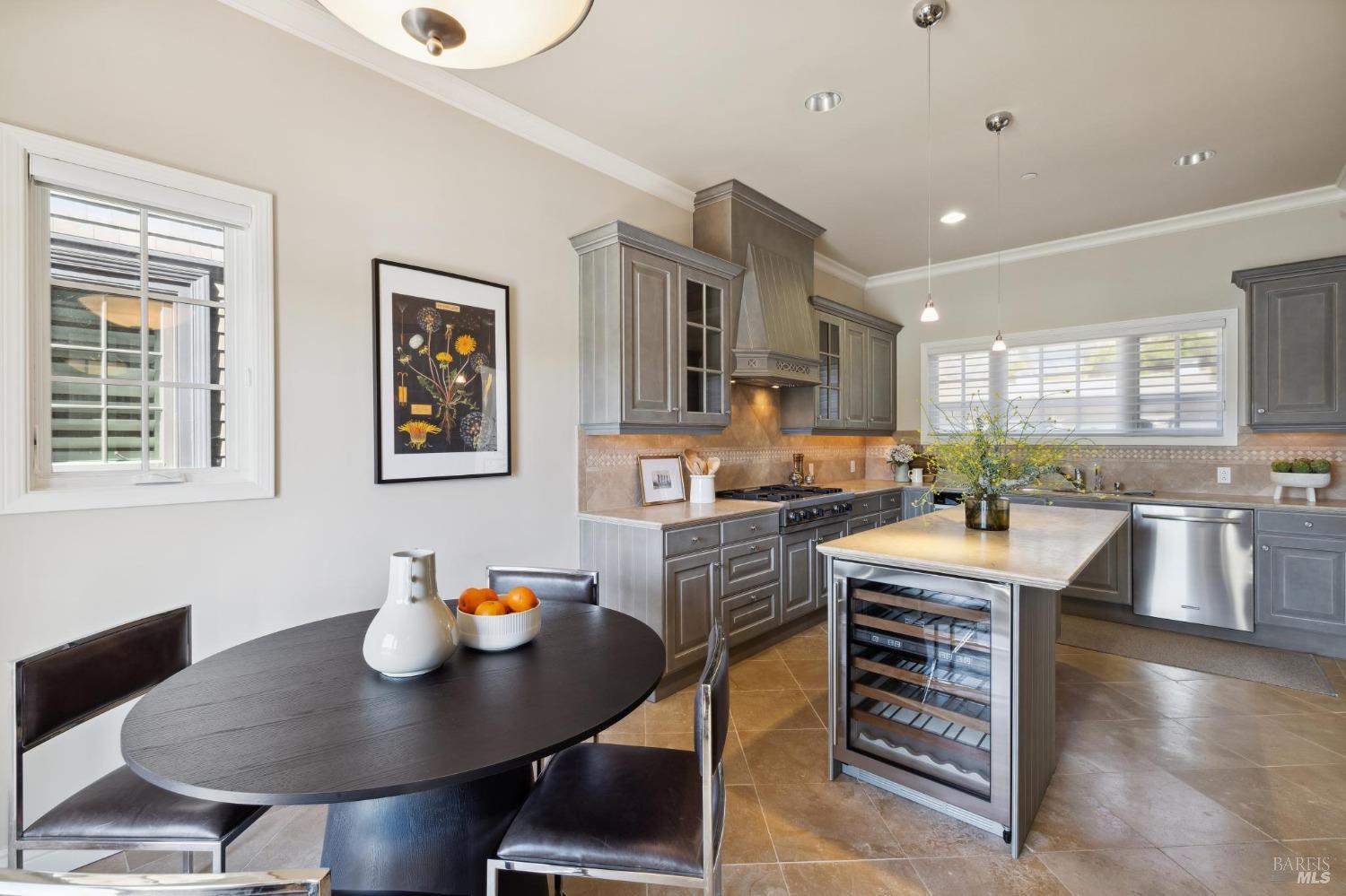 Breathtaking, Waterfront Views on Richardson Bay