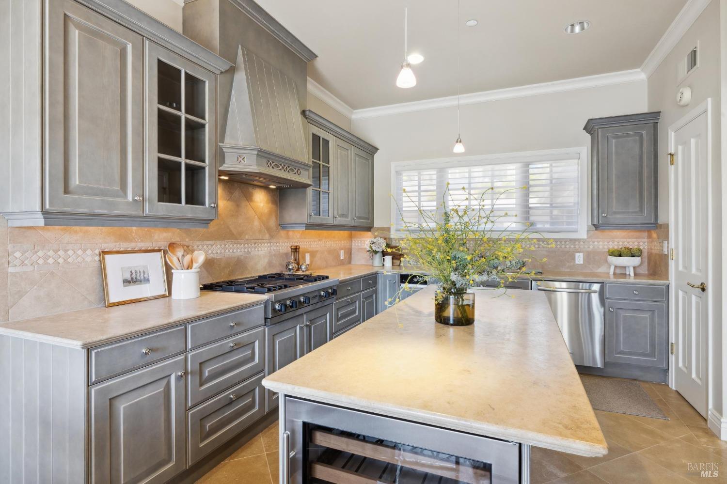 Breathtaking, Waterfront Views on Richardson Bay