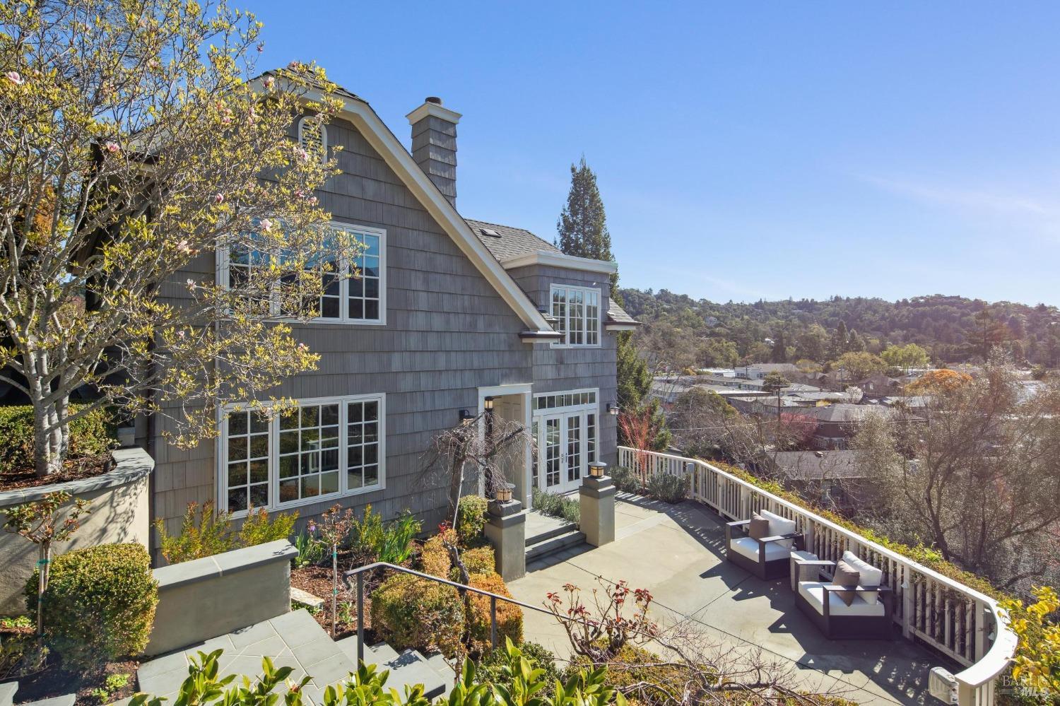 Highly Desirable Seminary Neighborhood