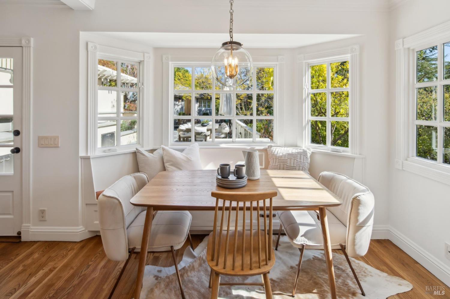 Highly Desirable Seminary Neighborhood