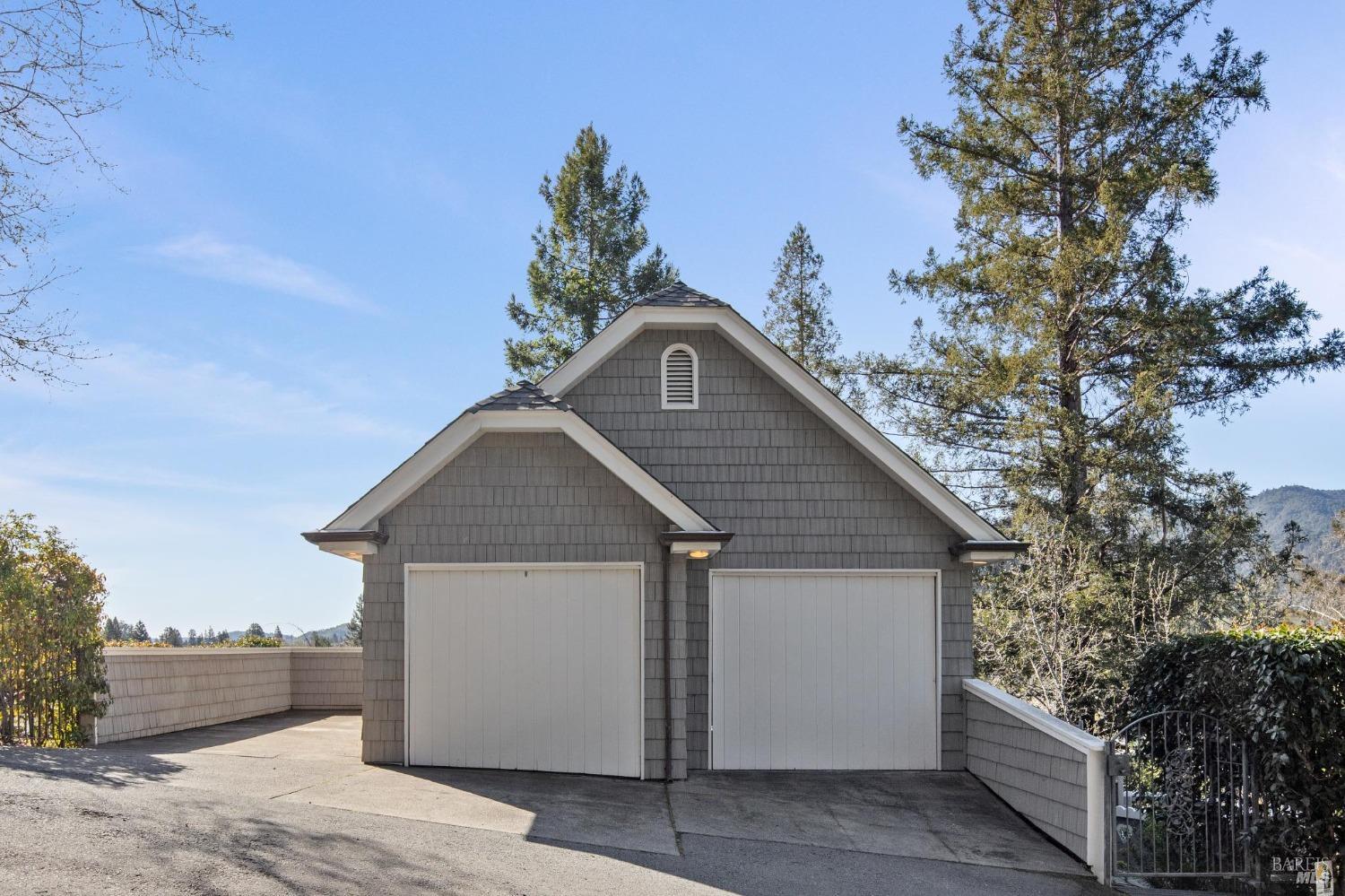 Highly Desirable Seminary Neighborhood