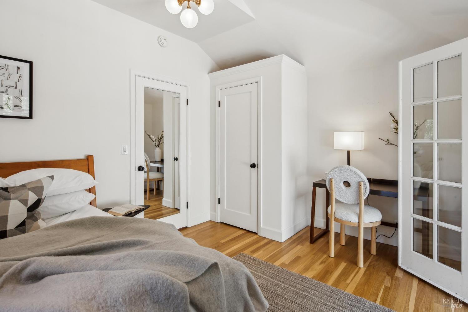 Highly Desirable Seminary Neighborhood