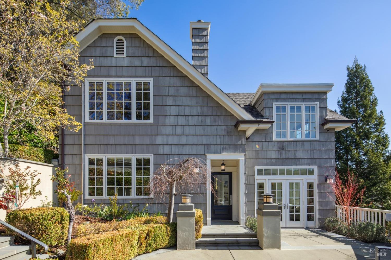 Highly Desirable Seminary Neighborhood