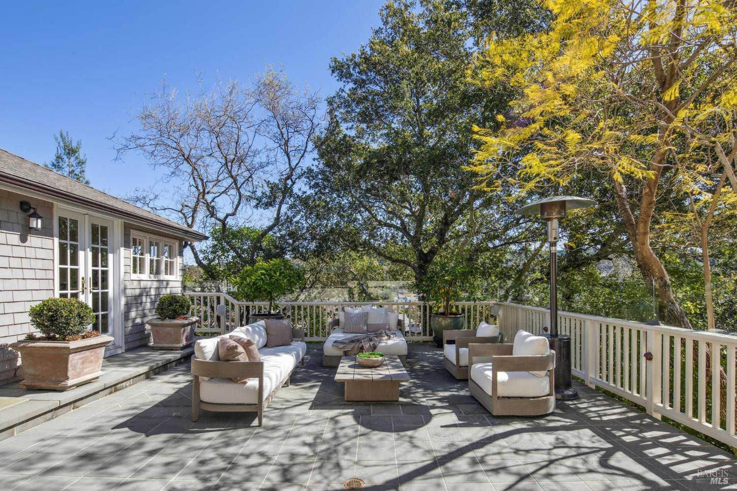 Highly Desirable Seminary Neighborhood