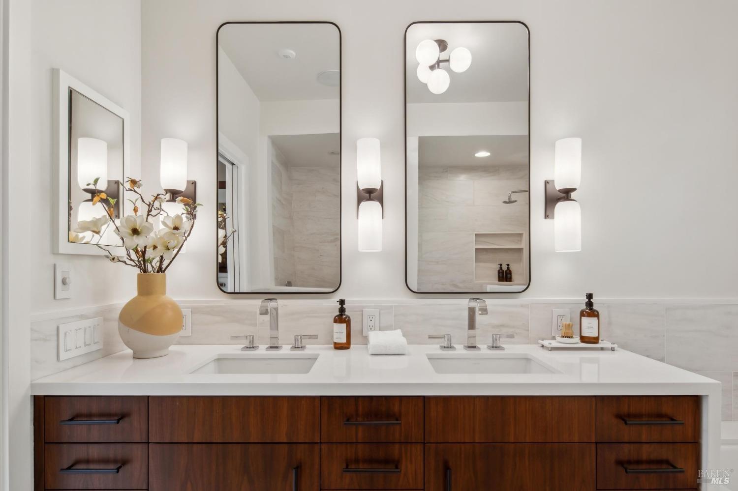 Highly Desirable Seminary Neighborhood