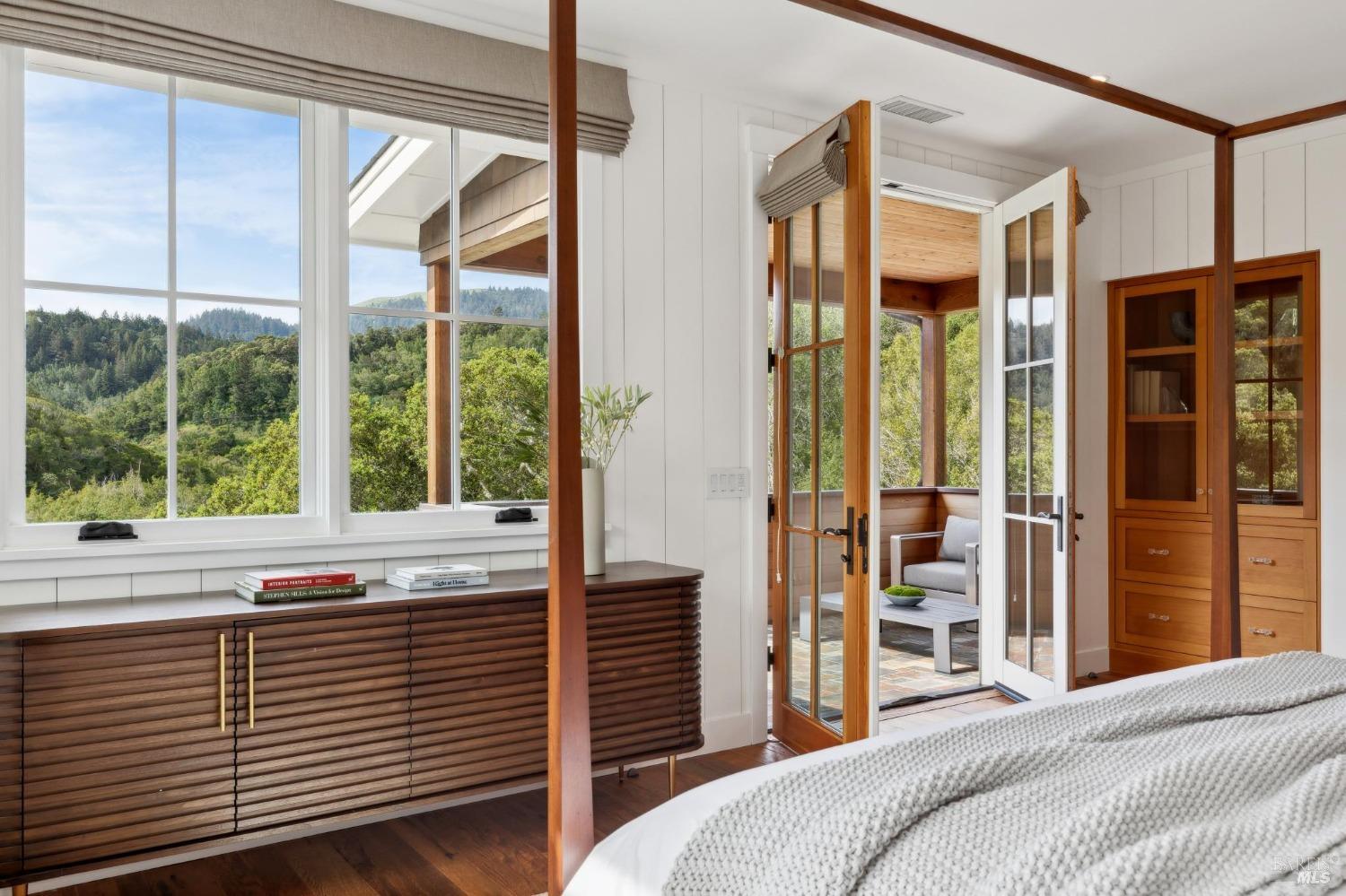 Exceptional Indoor-Outdoor Living in Baywood Canyon