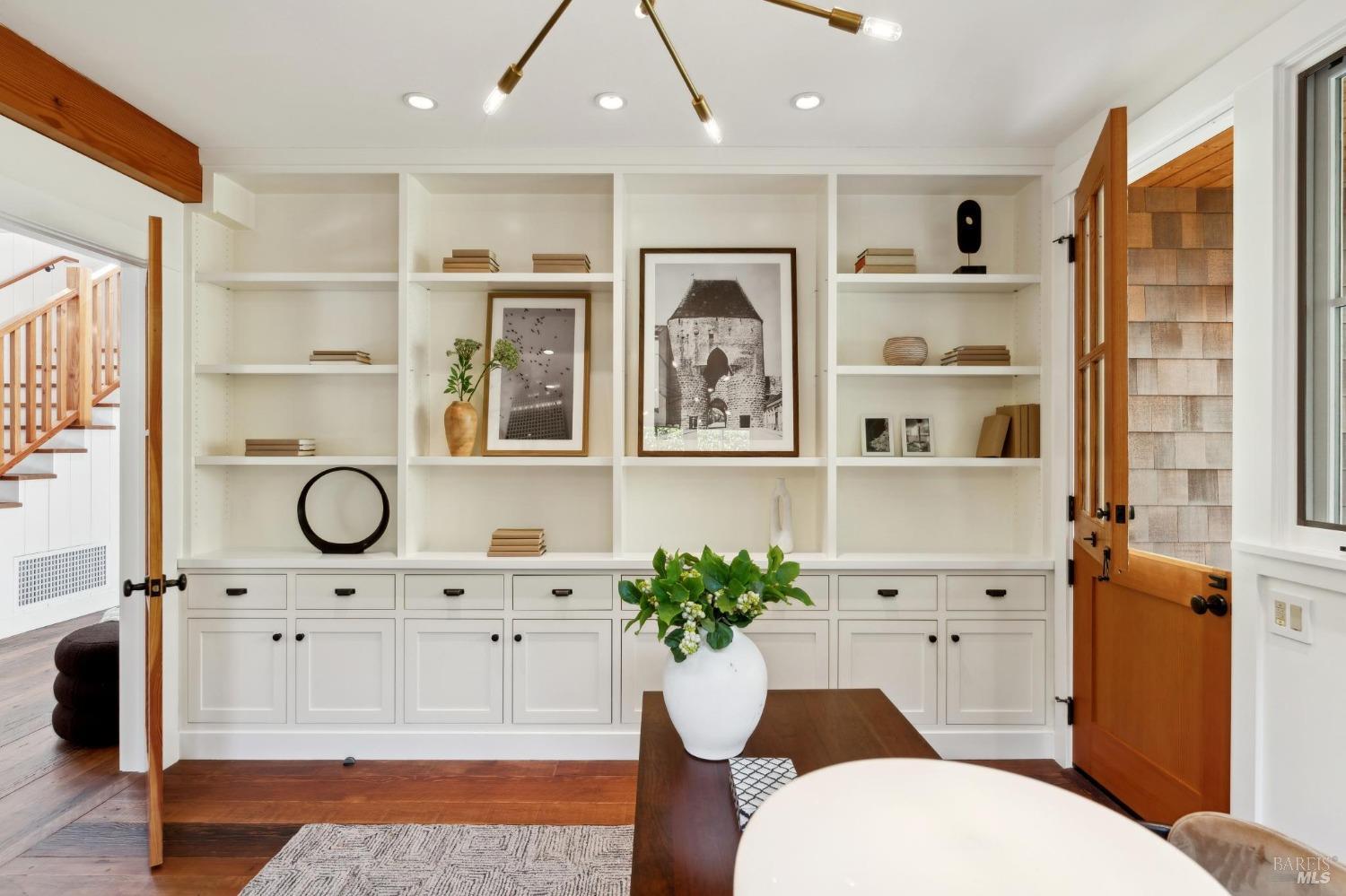 Exceptional Indoor-Outdoor Living in Baywood Canyon