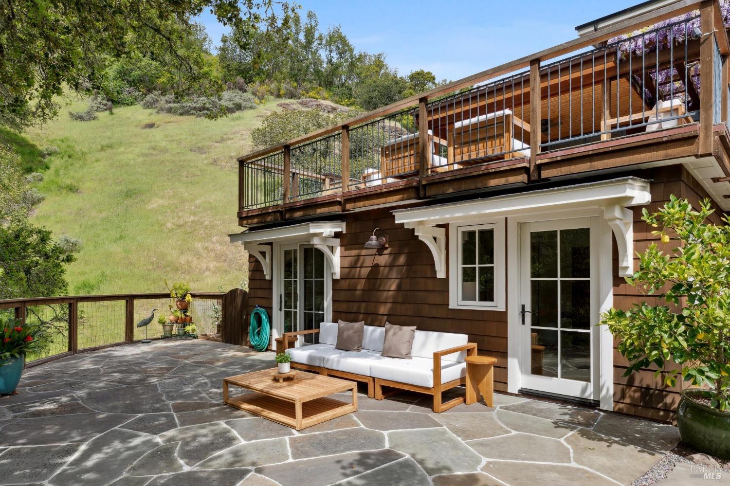 Exceptional Indoor-Outdoor Living in Baywood Canyon