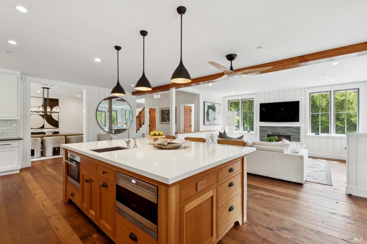 Exceptional Indoor-Outdoor Living in Baywood Canyon