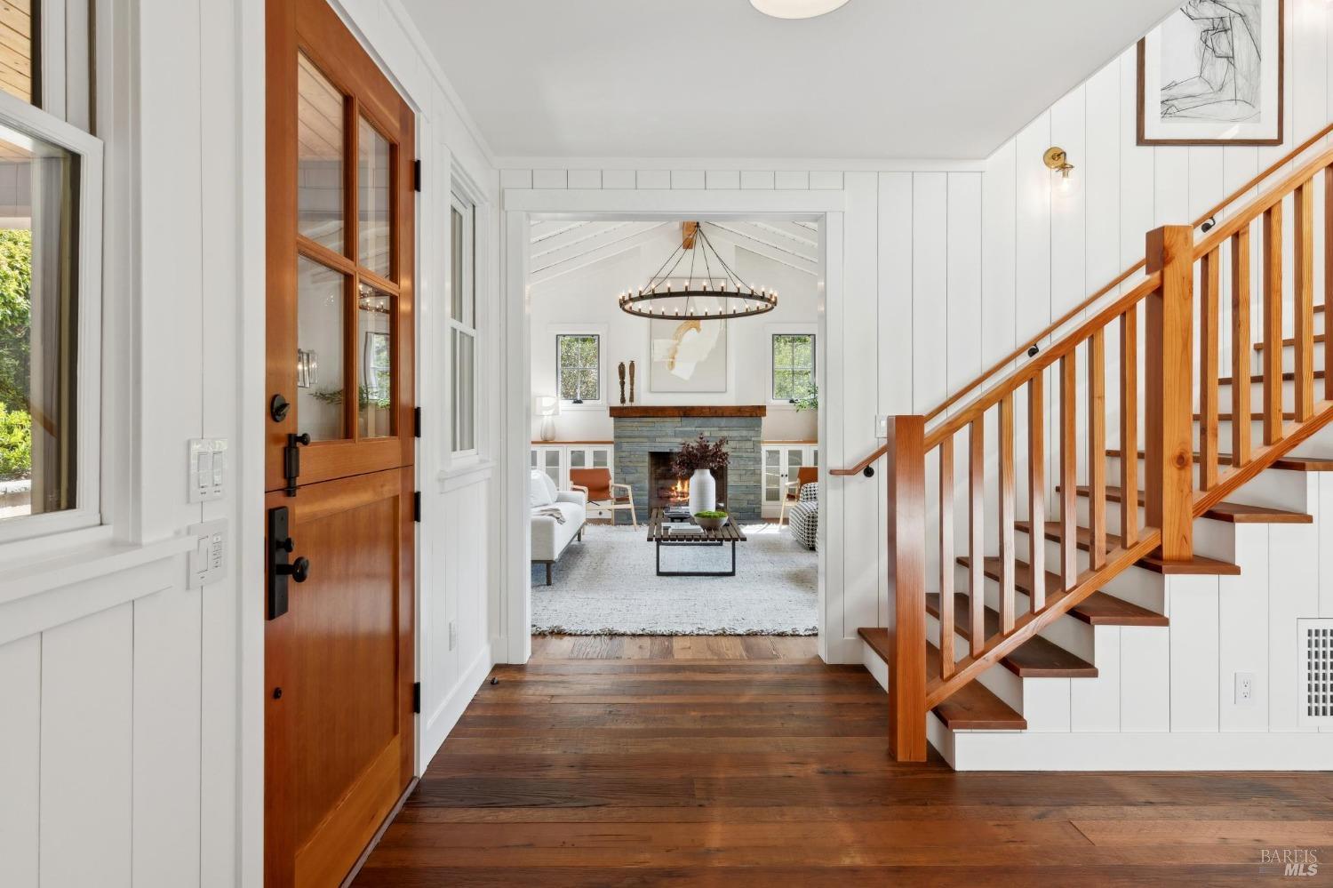 Exceptional Indoor-Outdoor Living in Baywood Canyon