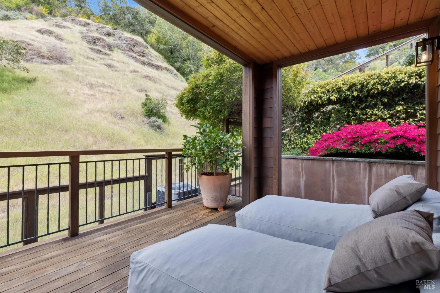 Exceptional Indoor-Outdoor Living in Baywood Canyon