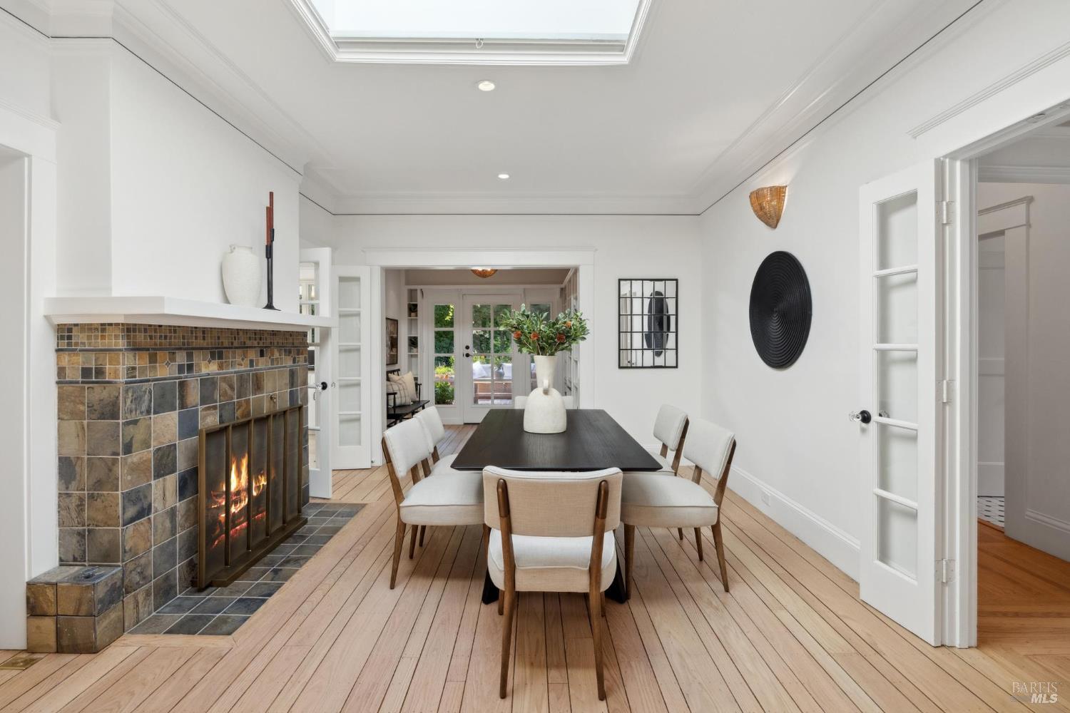 Single Story Charmer in Coveted Flats of Ross