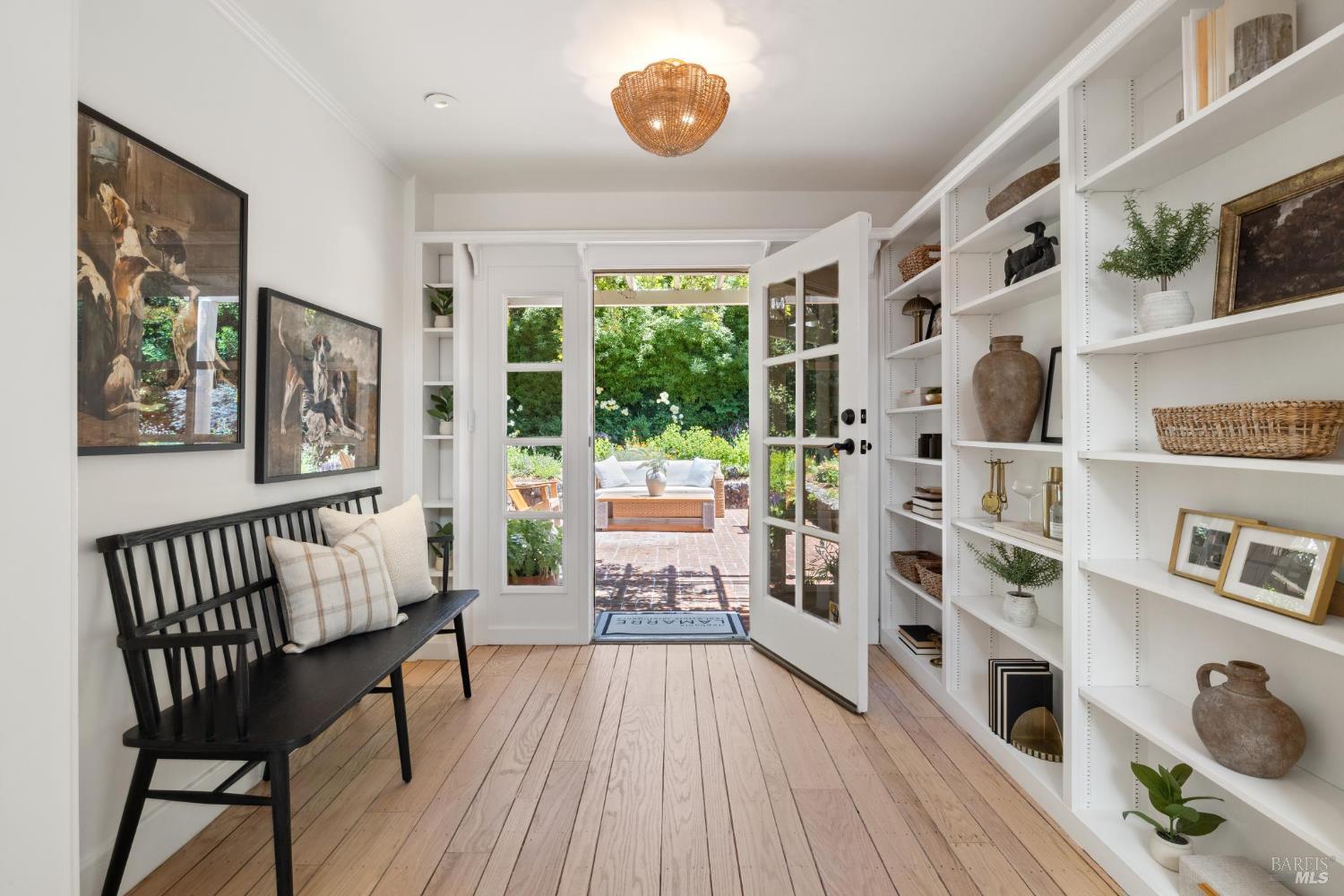 Single Story Charmer in Coveted Flats of Ross