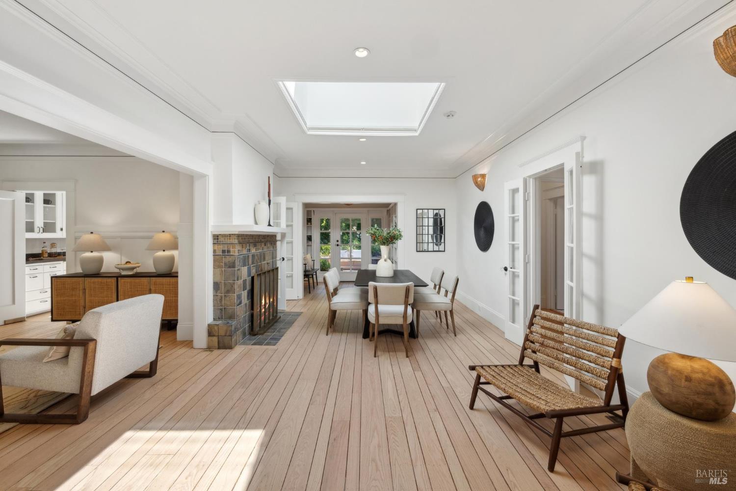 Single Story Charmer in Coveted Flats of Ross