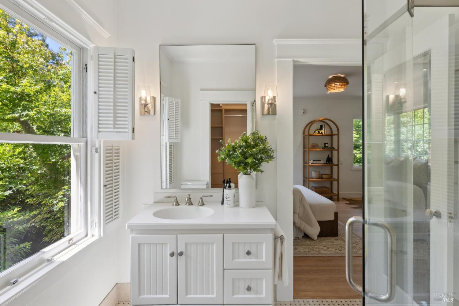 Single Story Charmer in Coveted Flats of Ross