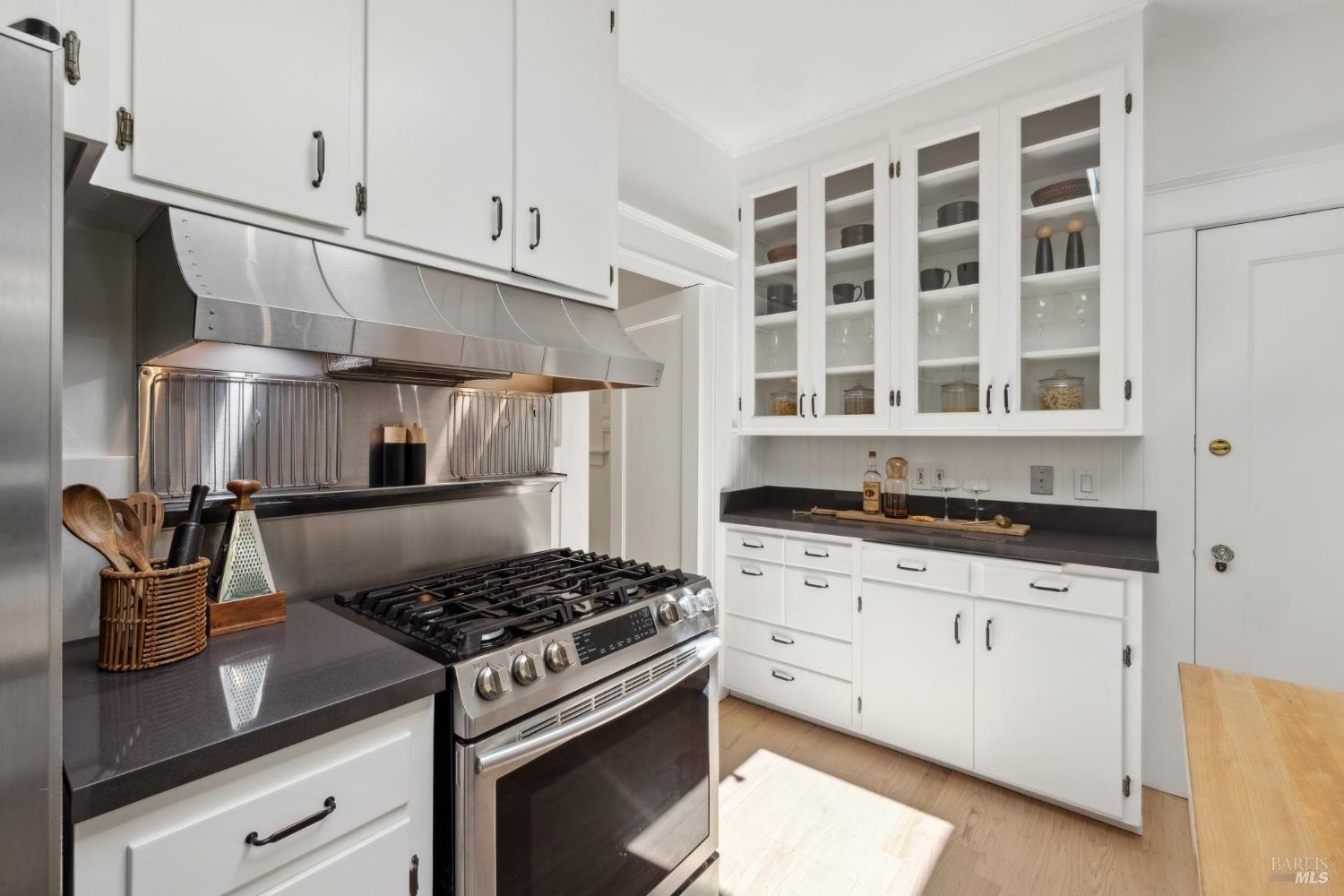 Single Story Charmer in Coveted Flats of Ross