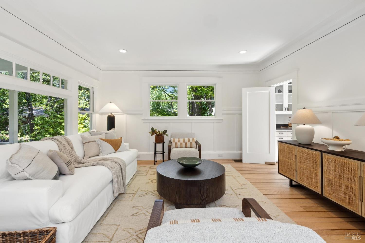 Single Story Charmer in Coveted Flats of Ross