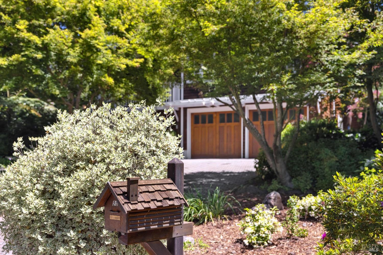 Single Story Charmer in Coveted Flats of Ross