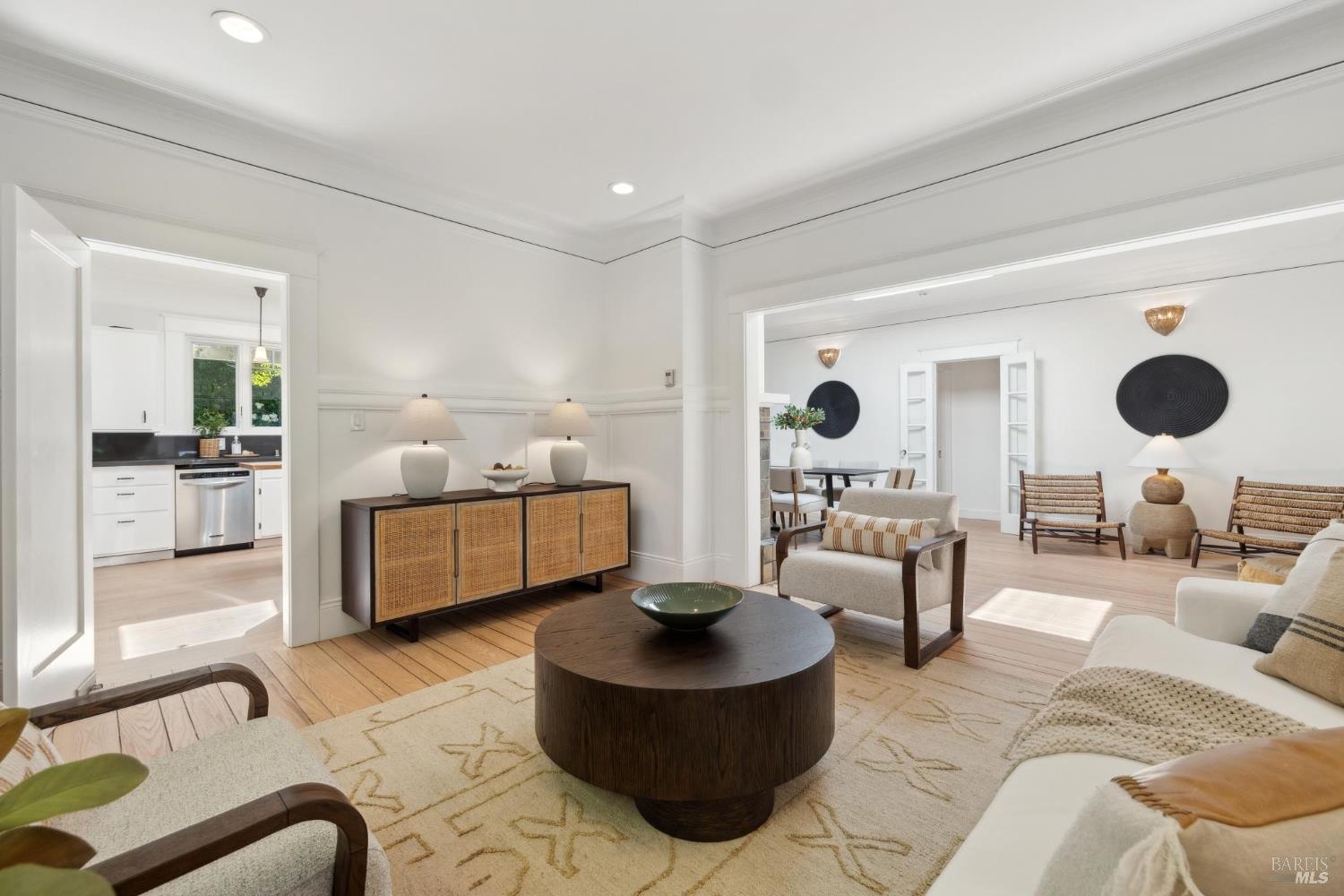 Single Story Charmer in Coveted Flats of Ross