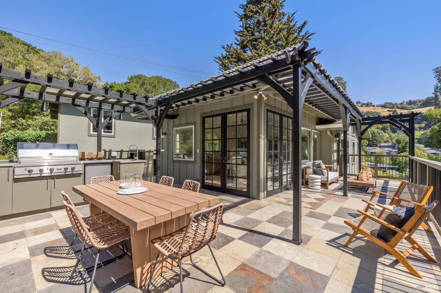 Modern Retreat In Prime Homestead Valley