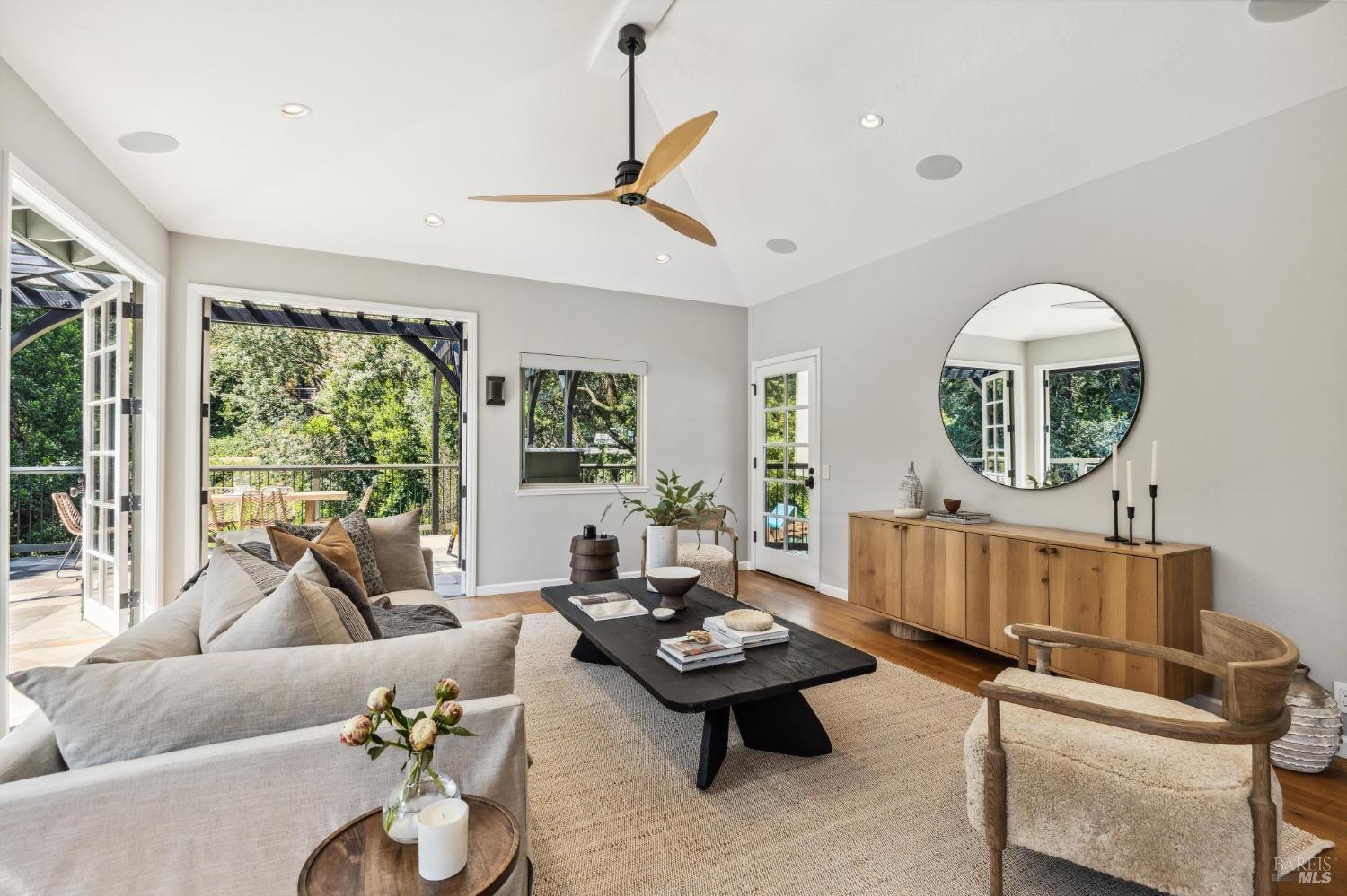 Modern Retreat In Prime Homestead Valley