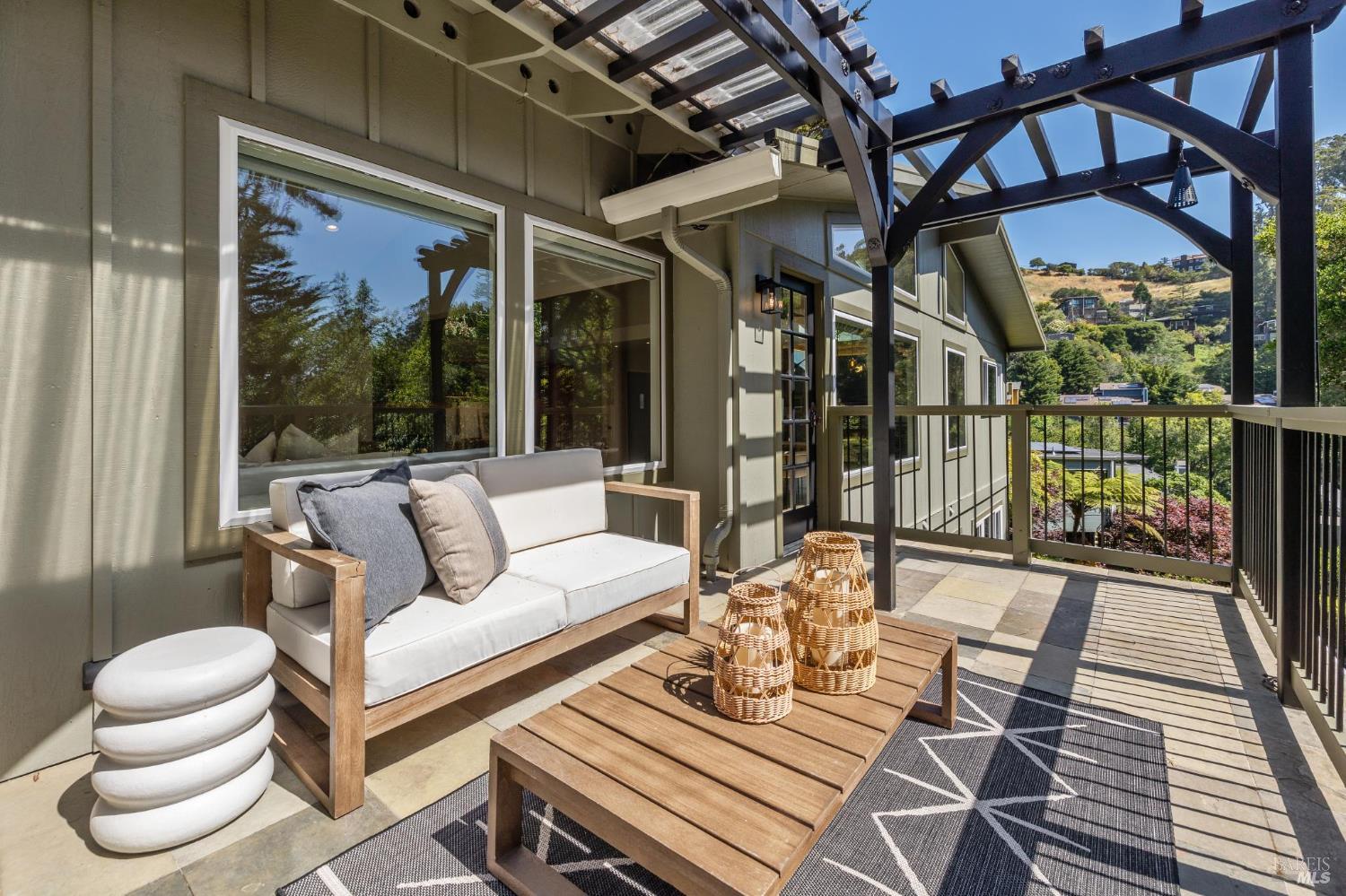 Modern Retreat In Prime Homestead Valley