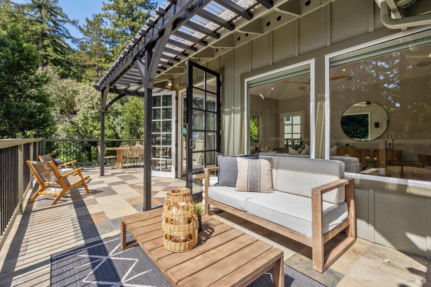 Modern Retreat In Prime Homestead Valley