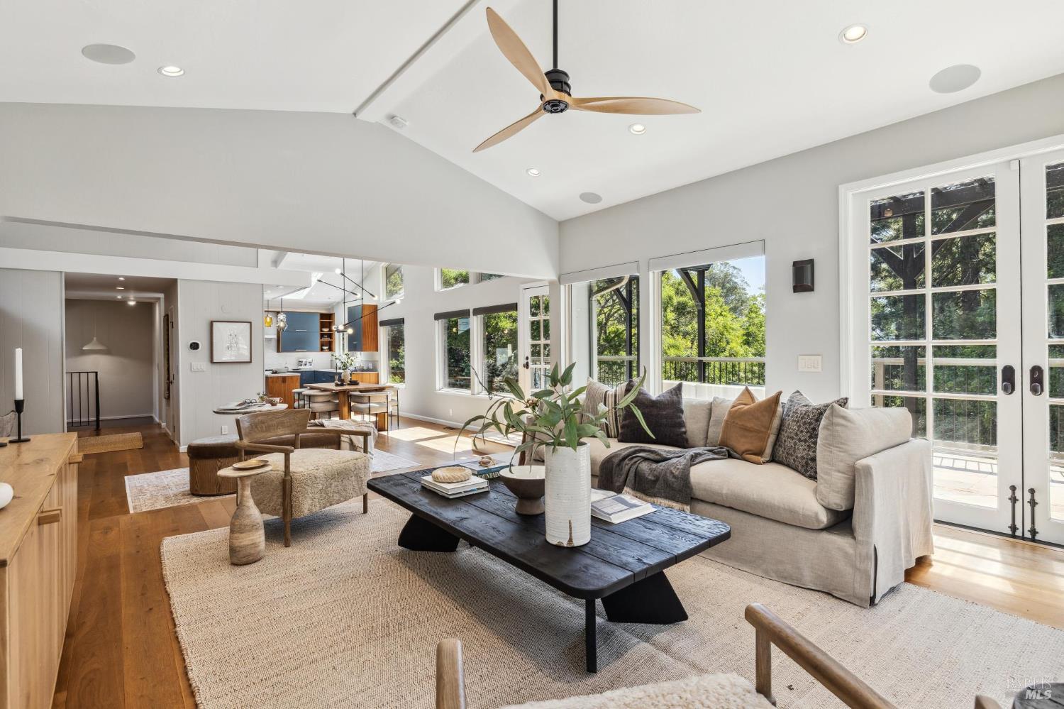 Modern Retreat In Prime Homestead Valley