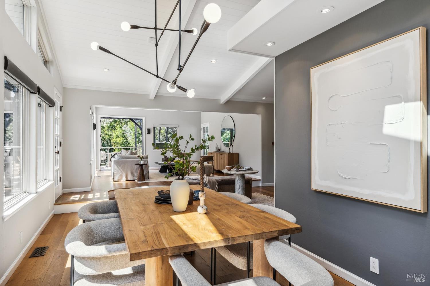 Modern Retreat In Prime Homestead Valley