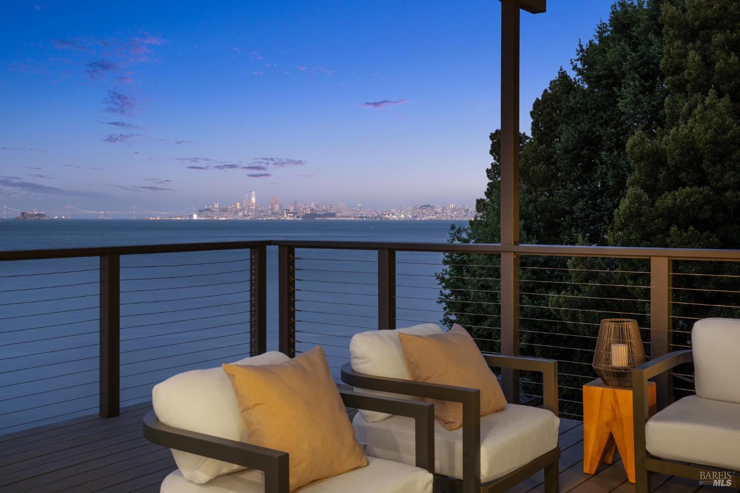 4 Bulkley Ave