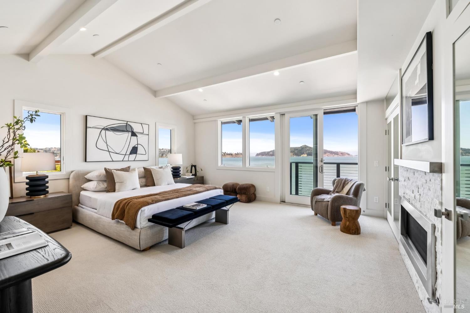 4 Bulkley Ave