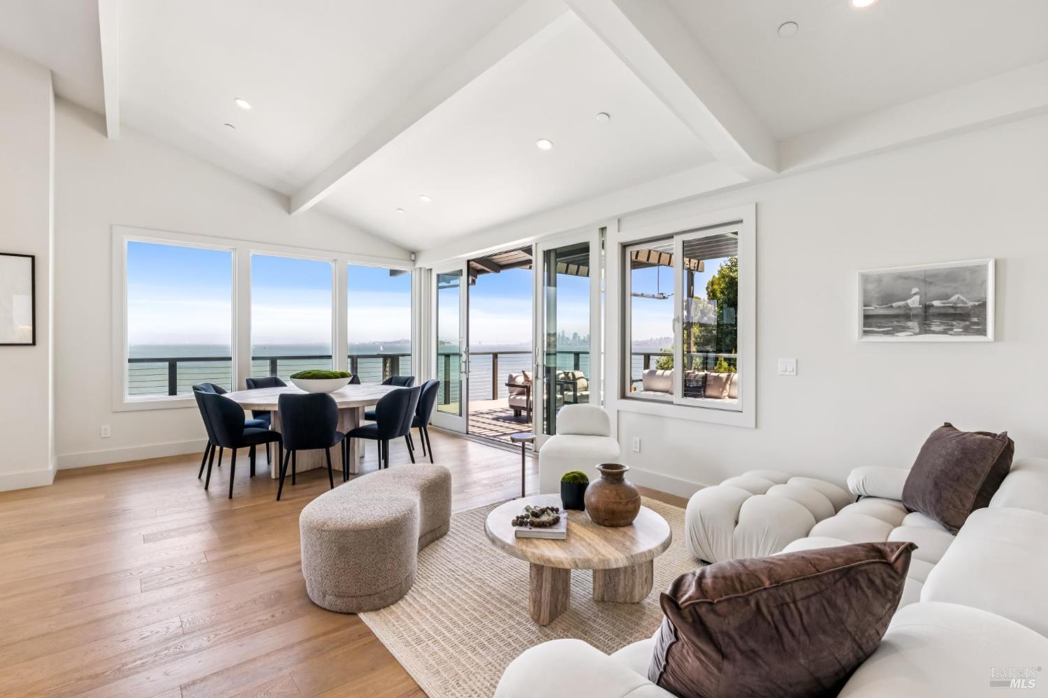 4 Bulkley Ave