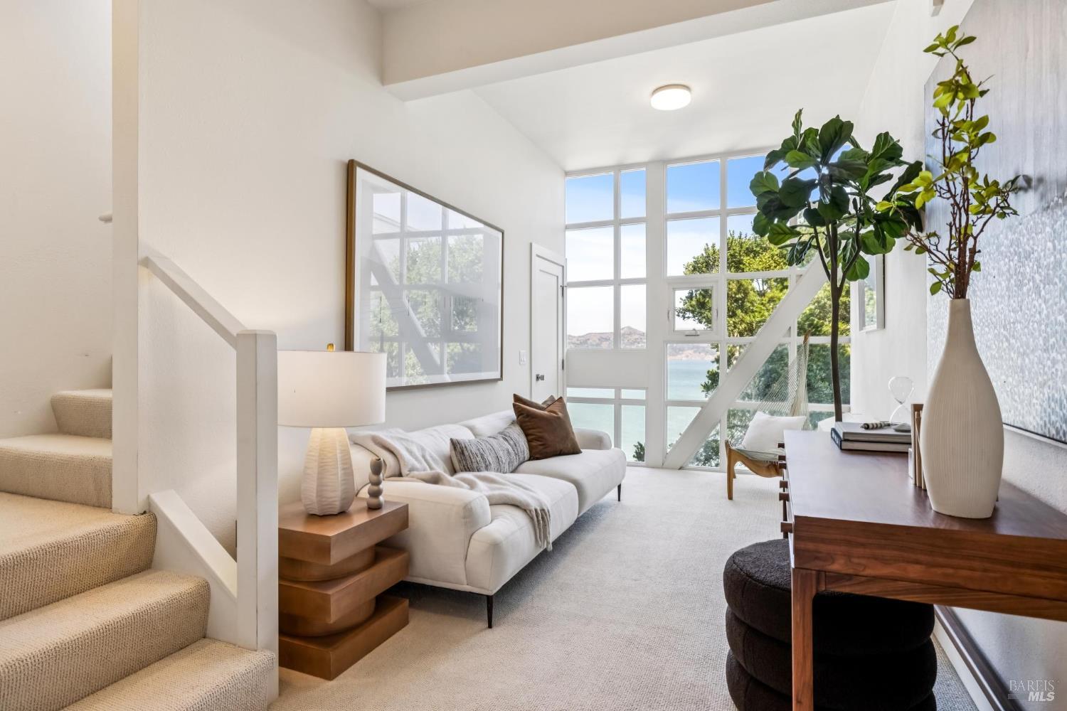 4 Bulkley Ave