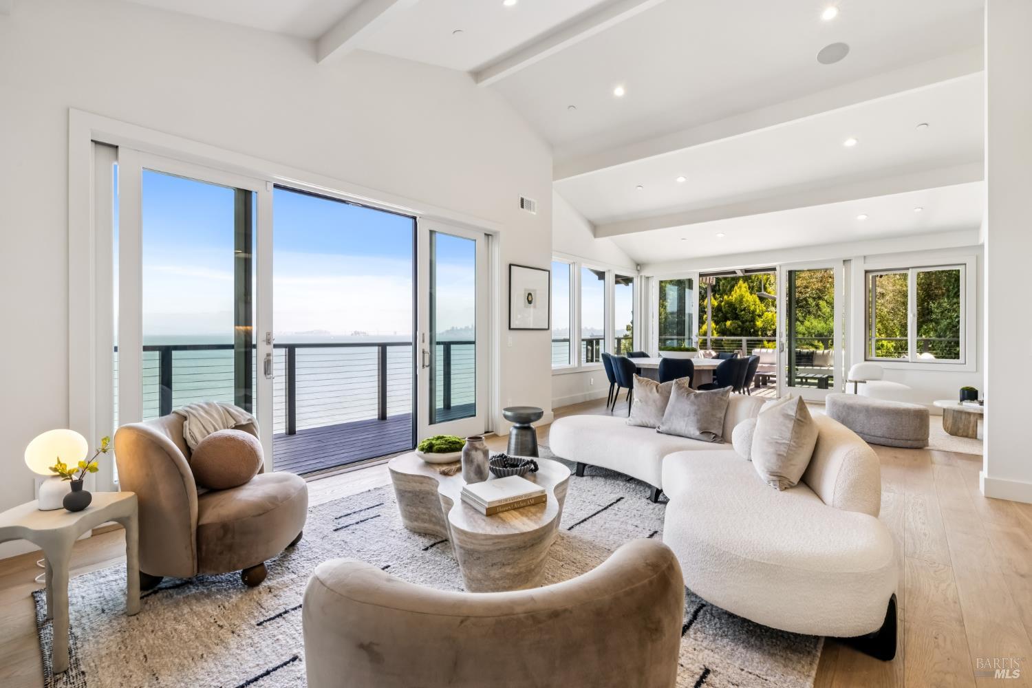 4 Bulkley Ave