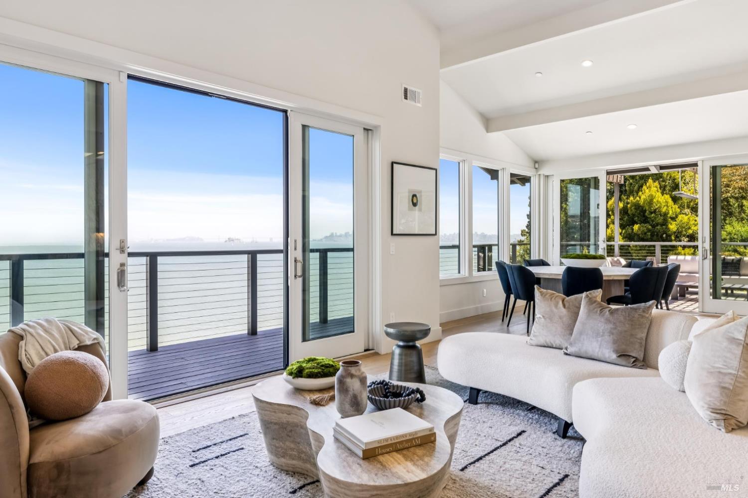 4 Bulkley Ave