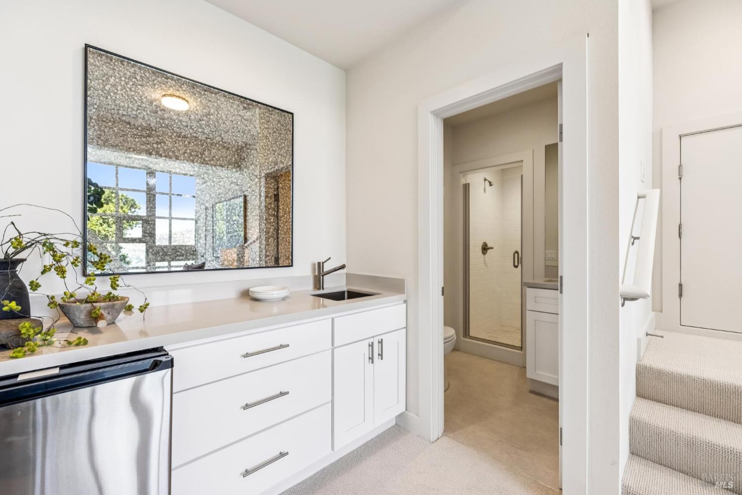 4 Bulkley Ave