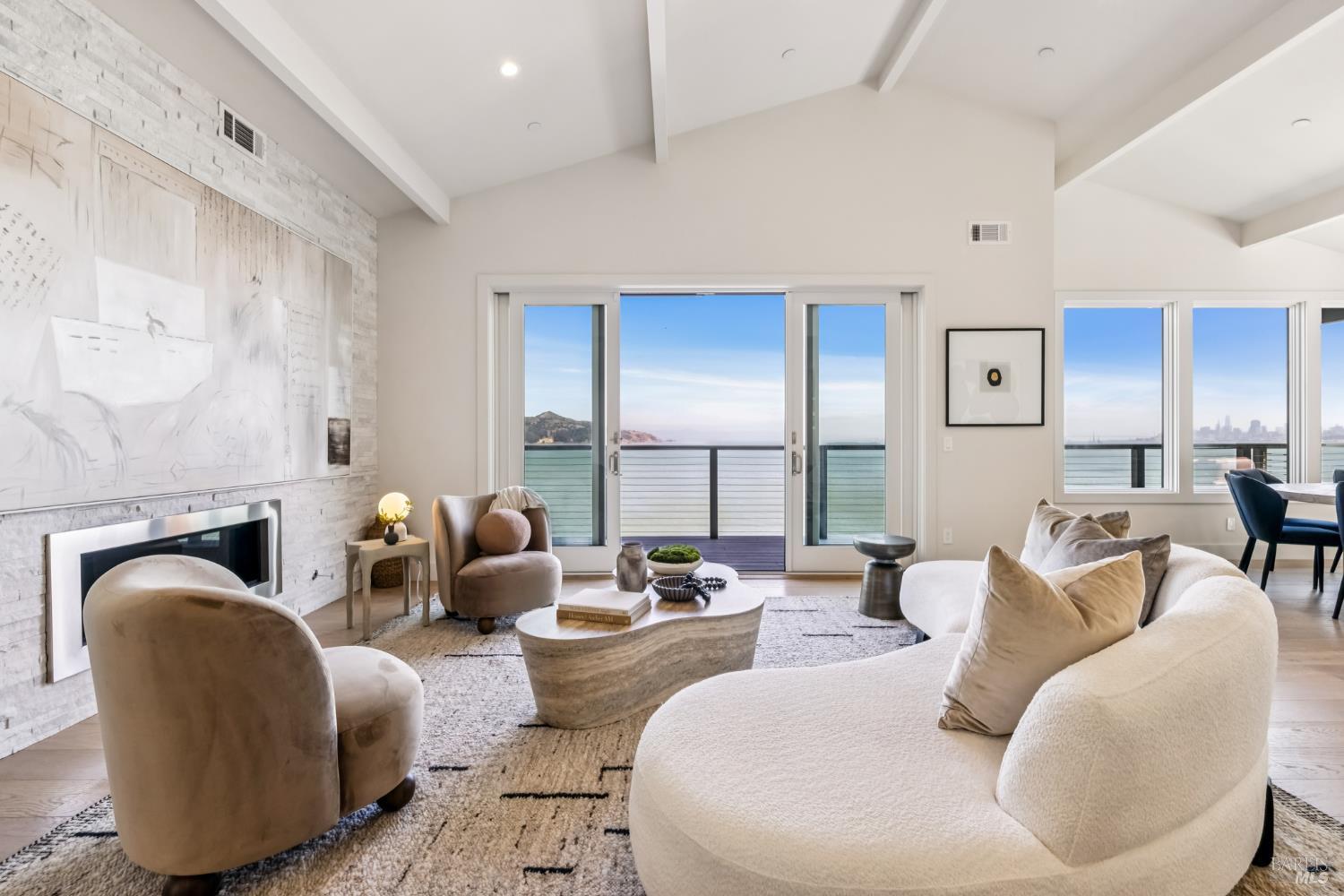 4 Bulkley Ave