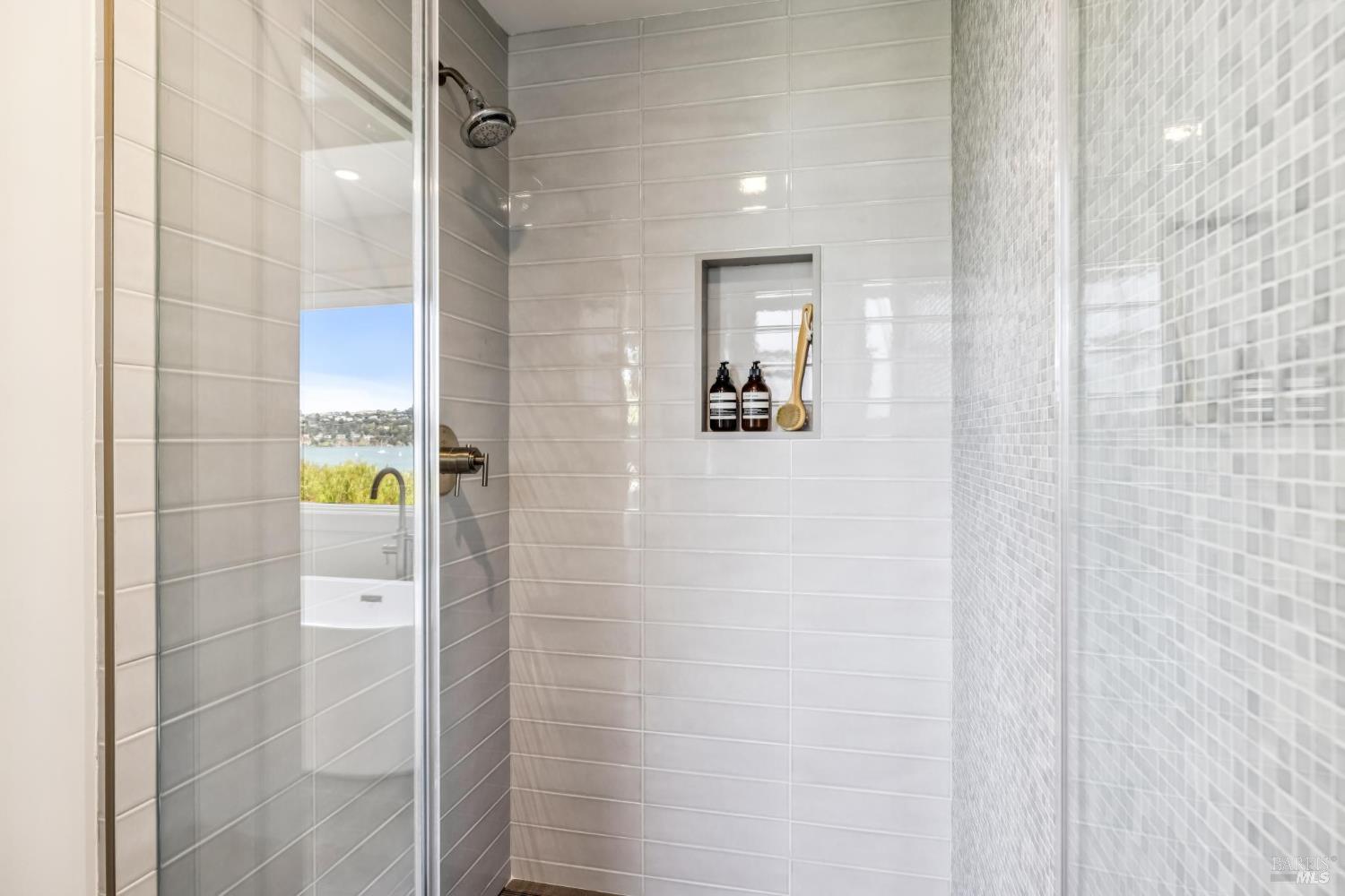 4 Bulkley Ave