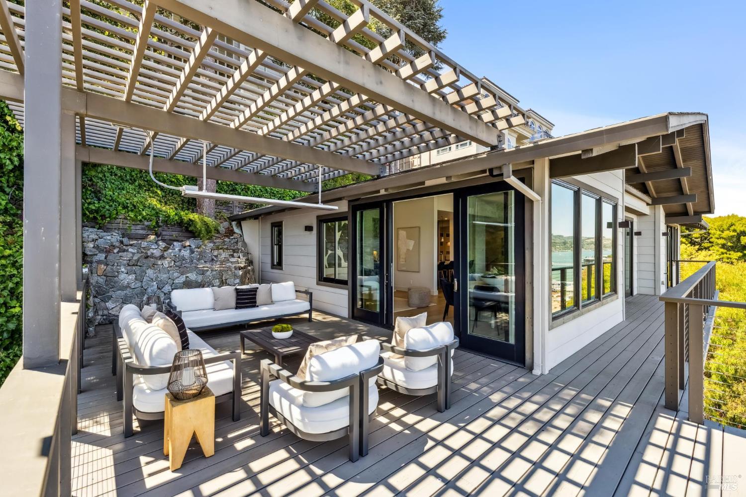 4 Bulkley Ave