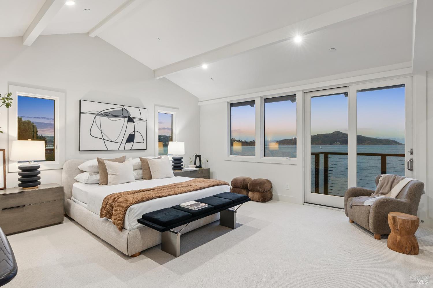 4 Bulkley Ave