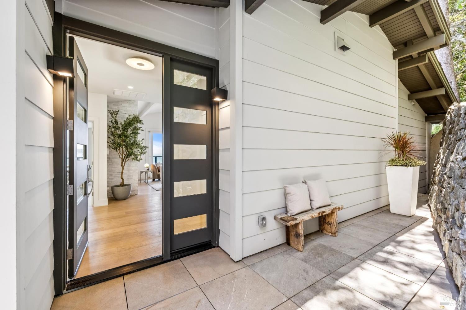 4 Bulkley Ave