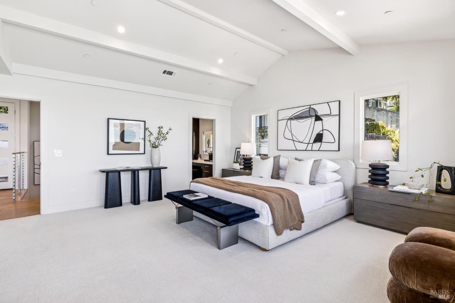 4 Bulkley Ave